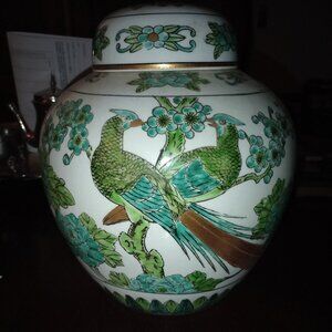 Gold imari ginger vase